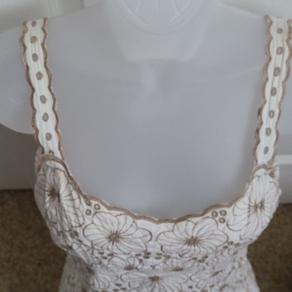 Tamara Catz Floral Embroidered Dress - Picture 9 of 15